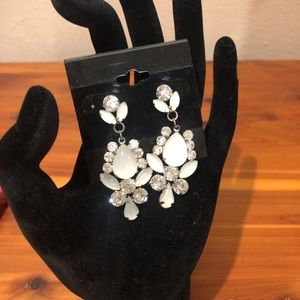 Premier Designs Dreamy earrings